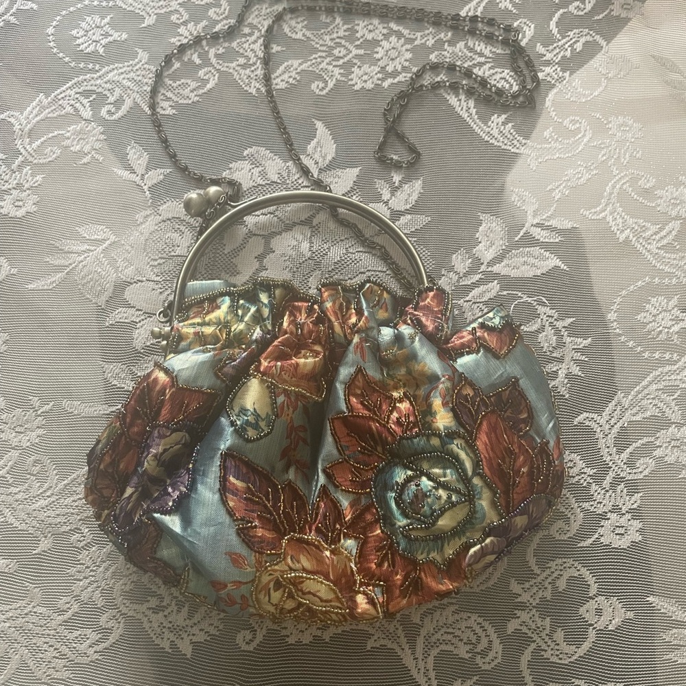 Floral Embroidered and Beaded Women's Bag